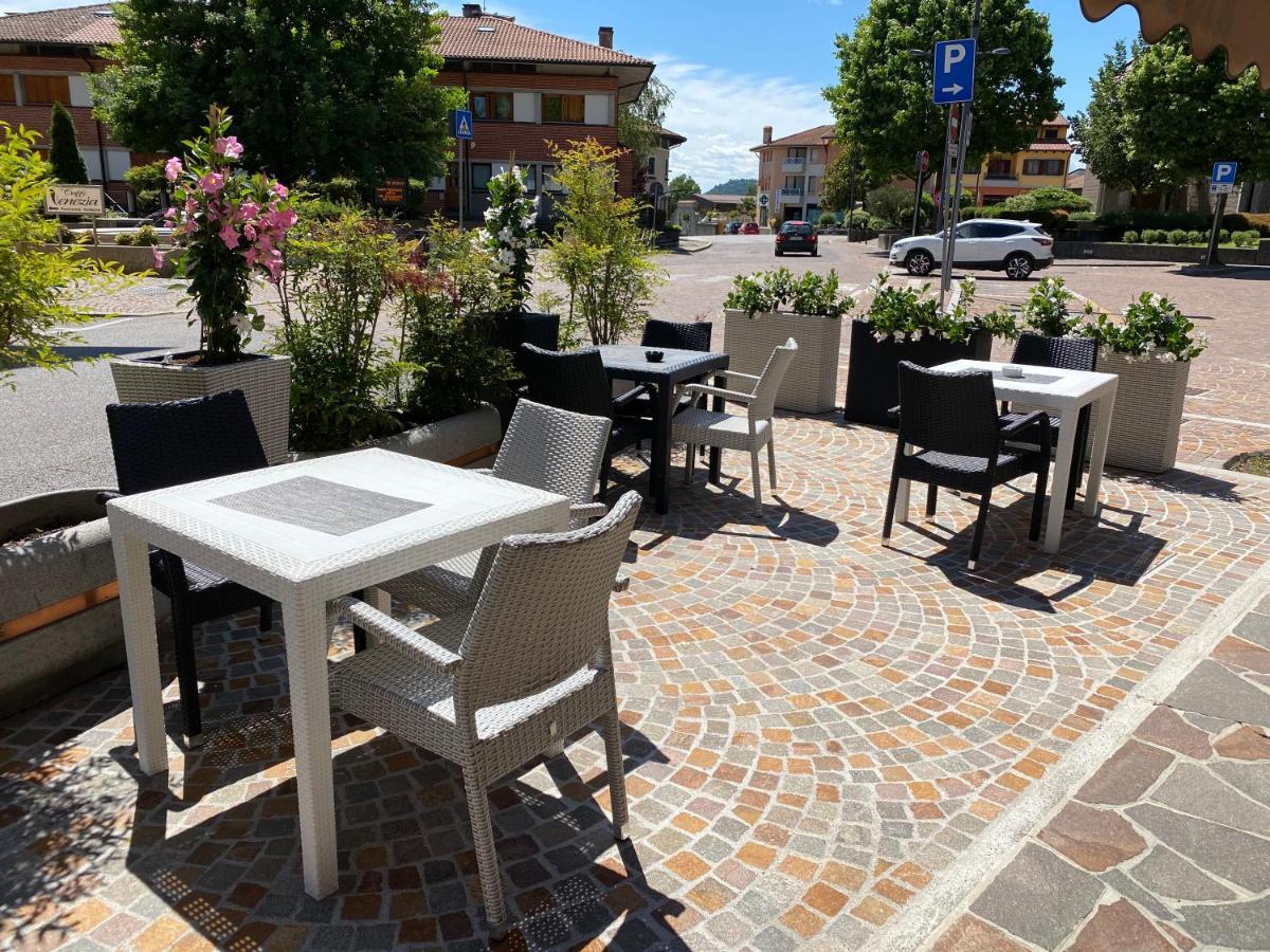 Hotel Riviera Magnano in Riviera ภายนอก รูปภาพ
